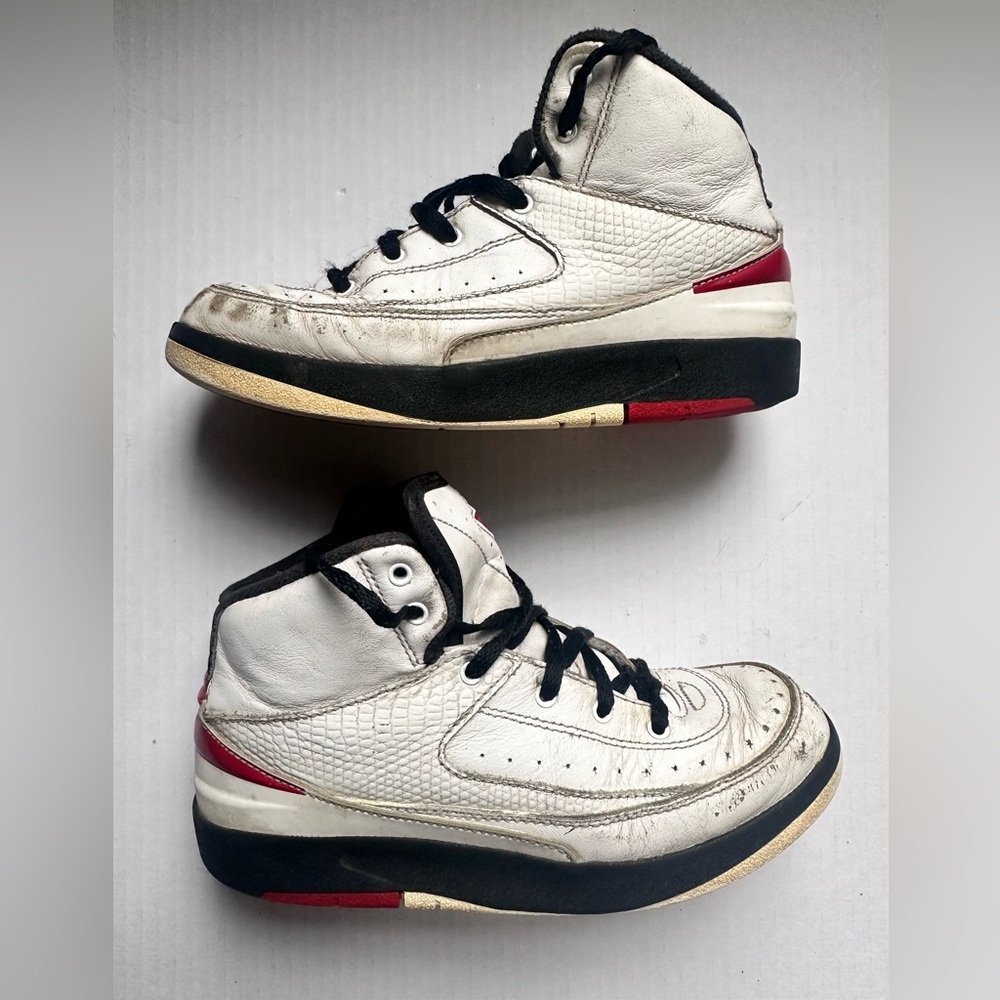 Jordan 2 White Retro Basketball Shoes Boys Size 2